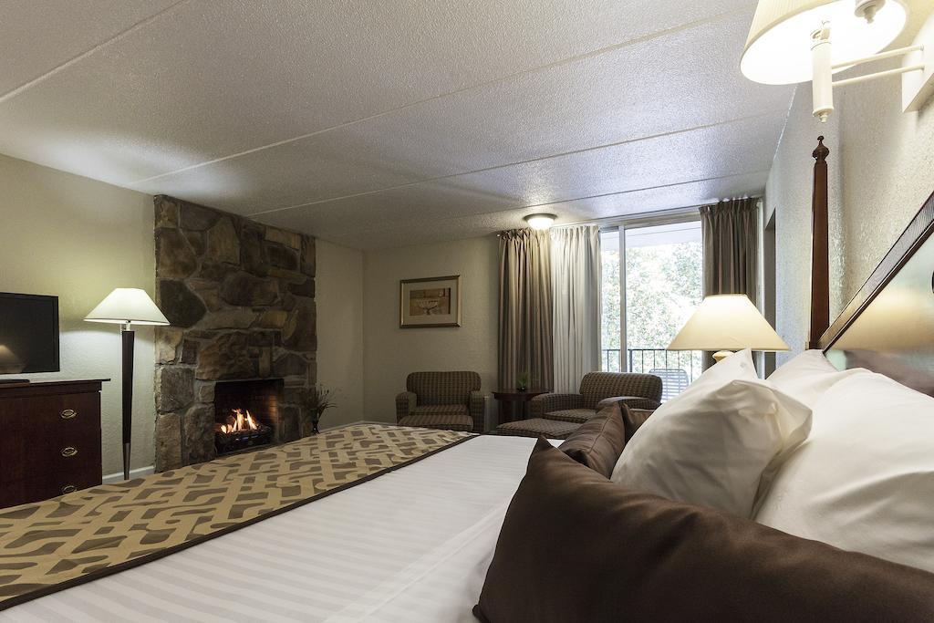 Four Seasons Motor Lodge Gatlinburg Habitación foto